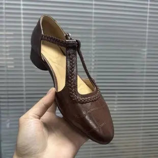 Sisu ™| Bevora T-Strap Sandalet